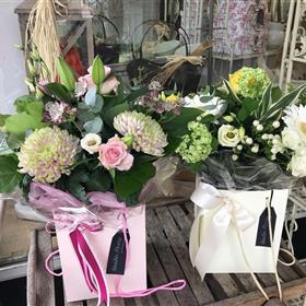 fwthumbstudio florist upminster inside 2.jpg